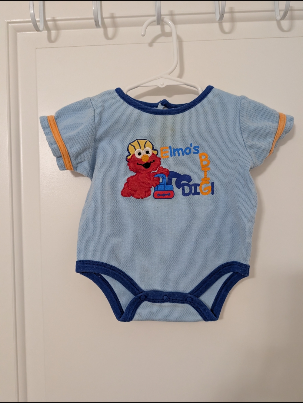 💥3/$24 Sesame Street Elmo Blue Bodysuit